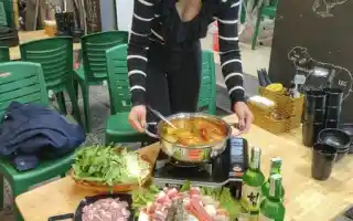 Lẩu Thái giá vỉa hè – LÒNG THỬA, GẦU GIÒN, TÔM NHẢY, U HOA đẹp như Manwah