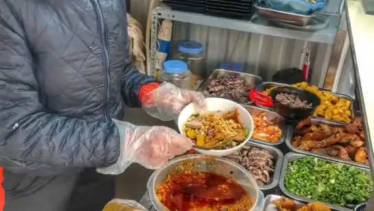 Bún hải sản, bún cá trấm vs miến trộn riêu cua