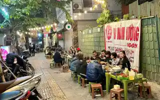 Quán Lẩu Ngon nằm ngay 195 Minh Khai