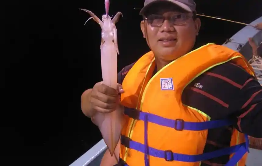 Squid Fishing