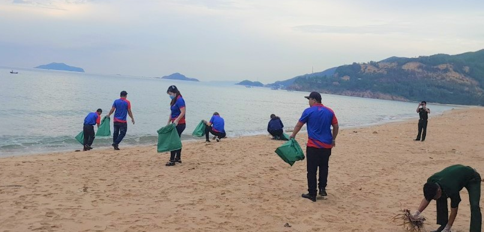 Environmental Education & Cleanups